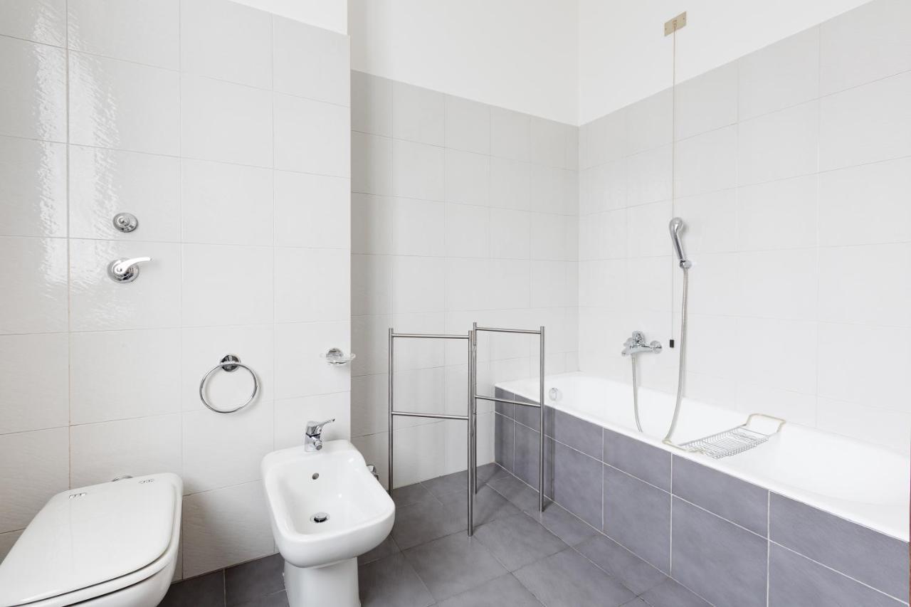 Ca' Stellini - Comoda Casa Indipendente Con Parcheggio Privato Milaan Buitenkant foto